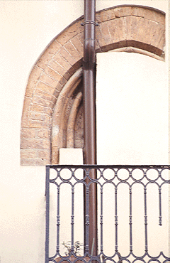 finestra gotica